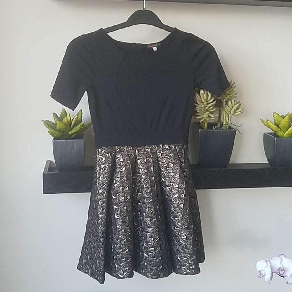 Girls dress